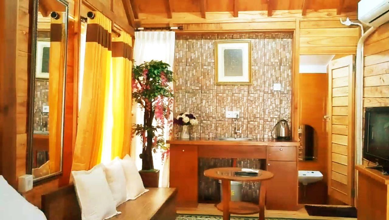 Penginapan Muslim Yuni Inn Bogor Exterior foto